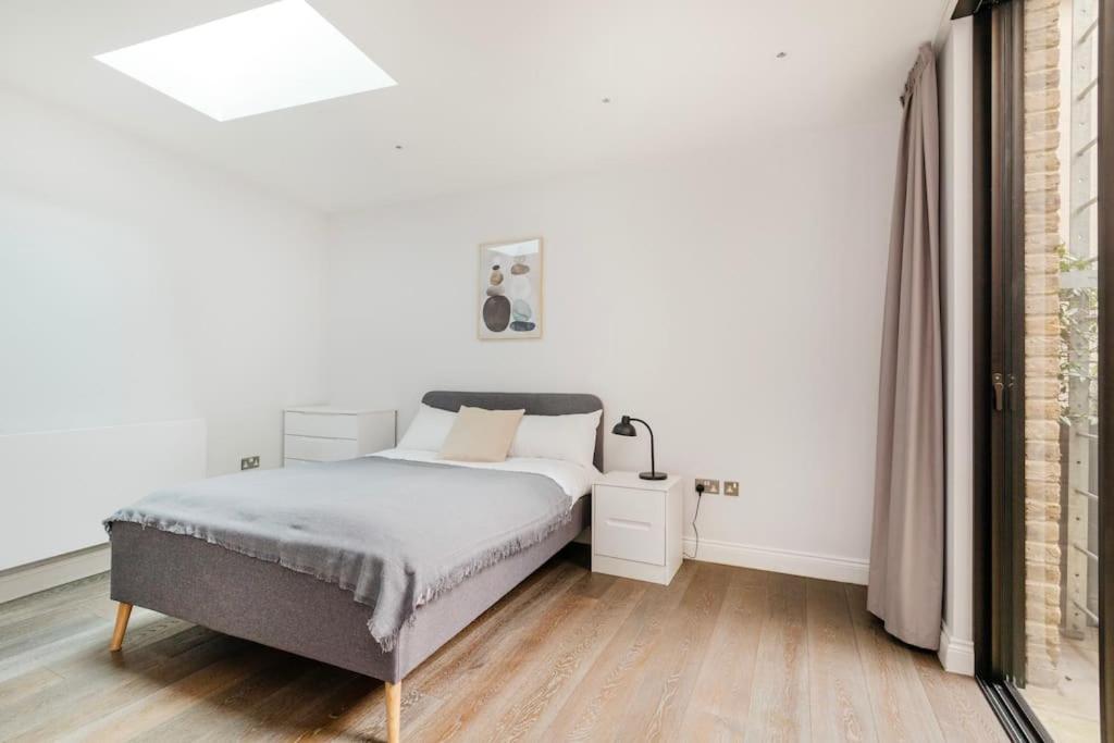 Modern House In South Kensington Apartment London Exterior photo